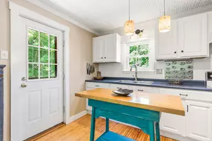 9 Cottage Pl, Westbrook, ME 04092 - Photo 11