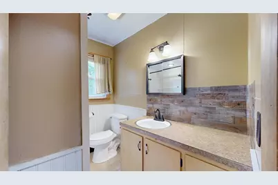 390 Webster Street, Lewiston, ME 04240 - Photo 17