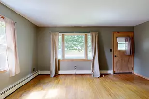 390 Webster St, Lewiston, ME 04240 - Photo 13