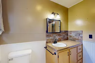 390 Webster St, Lewiston, ME 04240 - Photo 29