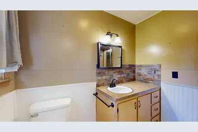 390 Webster Street, Lewiston, ME 04240 - Photo 19
