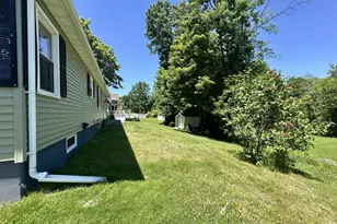 390 Webster St, Lewiston, ME 04240 - Photo 37