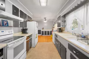 40 Exeter Rd, Corinna, ME 04928 - Photo 3