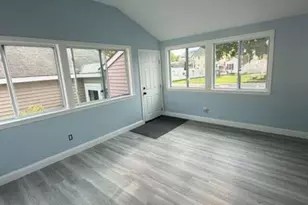 131 Beach St, Saco, ME 04072 - Photo 5