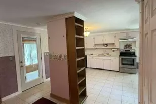 131 Beach St, Saco, ME 04072 - Photo 11