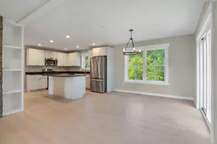 1 Lilac Ln, Raymond, ME 04071 - Photo 9