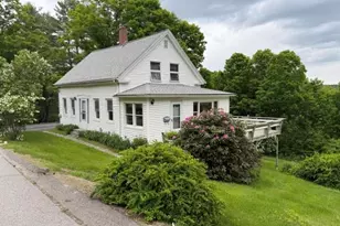 28 Greenville St, Hallowell, ME 04347 - Photo 23