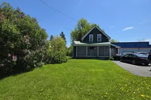 28 Dyer St, Presque Isle, ME 04769 - Photo 1