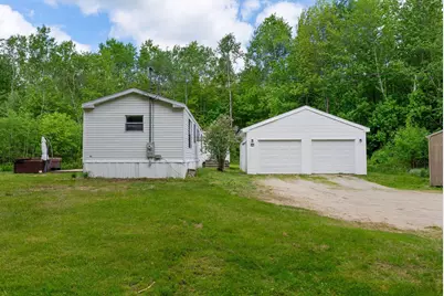 52 Summer Street, Mechanic Falls, ME 04256 - Photo 3