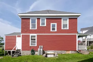 8 Pleasant St, Stonington, ME 04681 - Photo 27