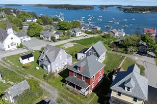 8 Pleasant St, Stonington, ME 04681 - Photo 37
