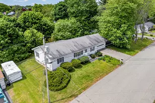 15 Owen St, Lewiston, ME 04240 - Photo 33