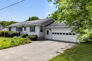 15 Owen St, Lewiston, ME 04240 - Photo 3