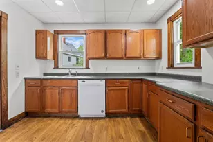 271 Woodford St, Portland, ME 04103 - Photo 17