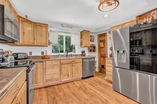 10 Highland Ridge Dr, Hampden, ME 04444 - Photo 39