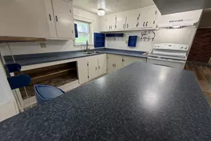 15 Pleasant St, Dexter, ME 04930 - Photo 7