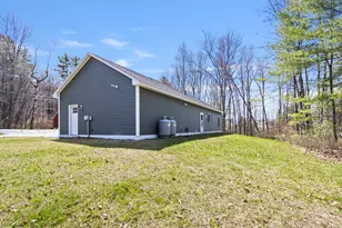699 Beech Hill Rd, Auburn, ME 04210 - Photo 35