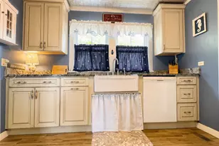 248 Pleasant Ave, Portland, ME 04108 - Photo 13