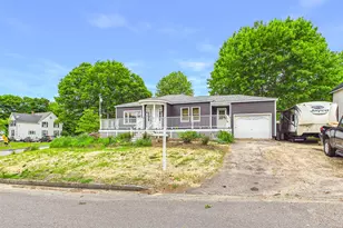38 Mary Carroll St, Auburn, ME 04210 - Photo 1