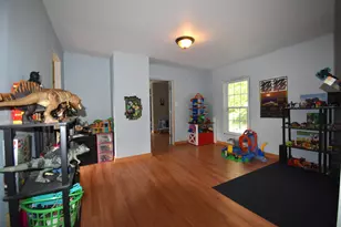 265 Hunnewell Ave, Pittsfield, ME 04967 - Photo 13