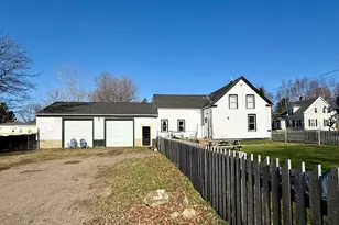 22 Shackford St, Eastport, ME 04631 - Photo 5