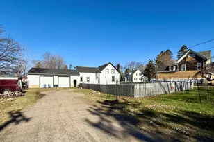 22 Shackford St, Eastport, ME 04631 - Photo 3