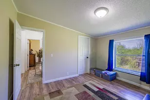 56 Ulmer St, Rockland, ME 04841 - Photo 17