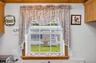 100 Anna Robert Cir, Wells, ME 04090 - Photo 3
