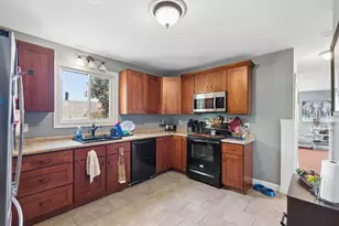 163 Rosedale St, Lewiston, ME 04240 - Photo 5