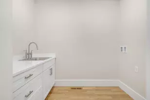 130 Fickett St, South Portland, ME 04106 - Photo 31