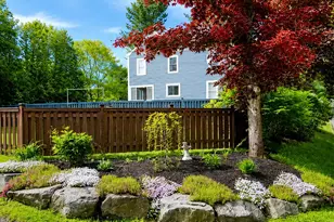 10 Danforth St, Wiscasset, ME 04578 - Photo 9