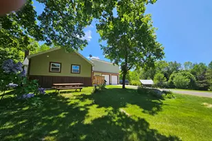 662 Temple Rd, Farmington, ME 04938 - Photo 3