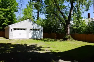 11 Bridge St, Skowhegan, ME 04976 - Photo 5
