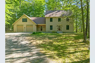 87 Memorial Drive, Winthrop, ME 04364 - Photo 3