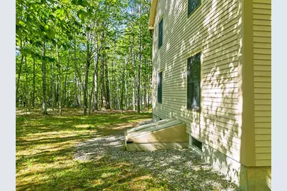 87 Memorial Drive, Winthrop, ME 04364 - Photo 7
