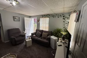 35 Pine St, Auburn, ME 04210 - Photo 7