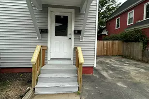 35 Pine St, Auburn, ME 04210 - Photo 5