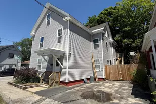 35 Pine St, Auburn, ME 04210 - Photo 3