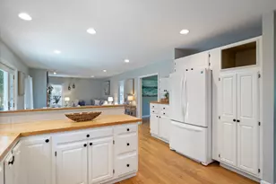 2 Earline Cir, York, ME 03909 - Photo 11