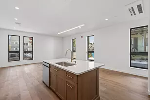 58 Cumberland Ave, Portland, ME 04101 - Photo 17