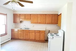 21 Bond St, Augusta, ME 04330 - Photo 7