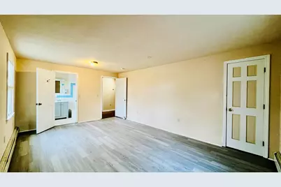 1883 Essex Street, Bangor, ME 04401 - Photo 13