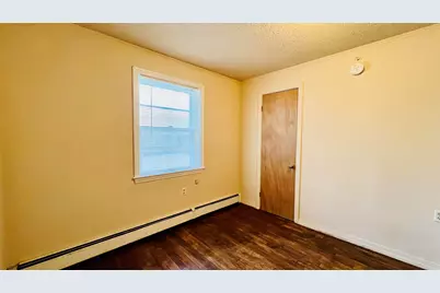 1883 Essex Street, Bangor, ME 04401 - Photo 17