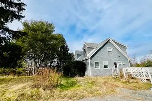 1883 Essex St, Bangor, ME 04401 - Photo 3