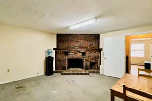 1883 Essex St, Bangor, ME 04401 - Photo 11