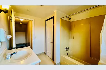 1883 Essex Street, Bangor, ME 04401 - Photo 33