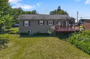 157 Raymond St, Pittsfield, ME 04967 - Photo 5