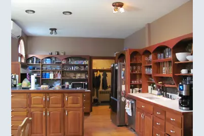 32 Pleasant Street, Houlton, ME 04730 - Photo 9
