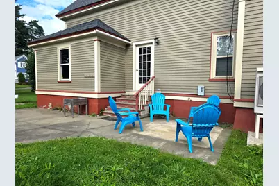 32 Pleasant Street, Houlton, ME 04730 - Photo 9