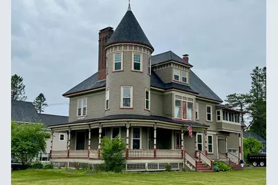 32 Pleasant Street, Houlton, ME 04730 - Photo 7